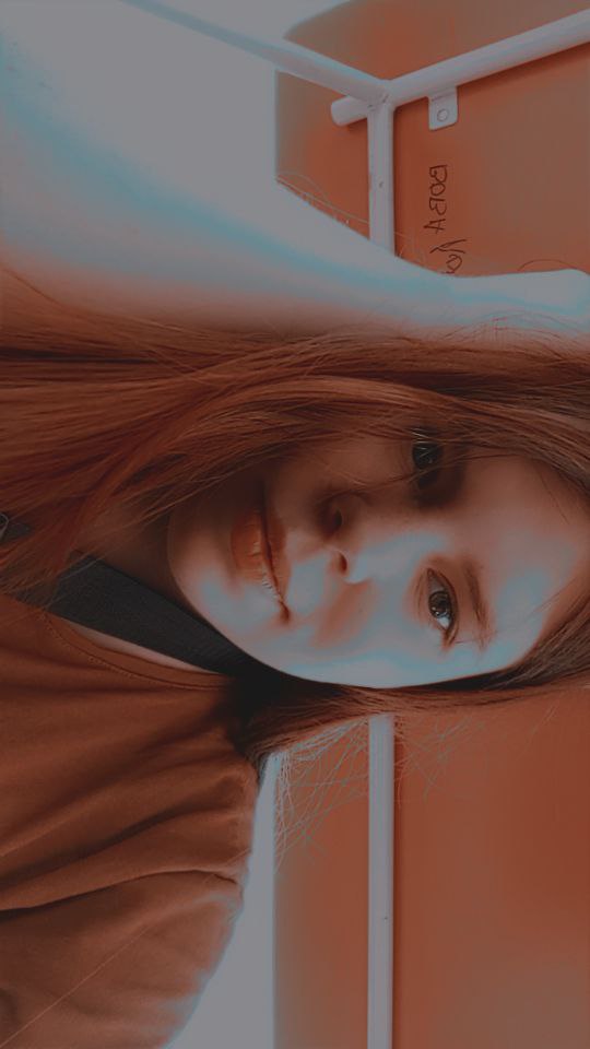 FyriaSPB, 18 лет, Томск